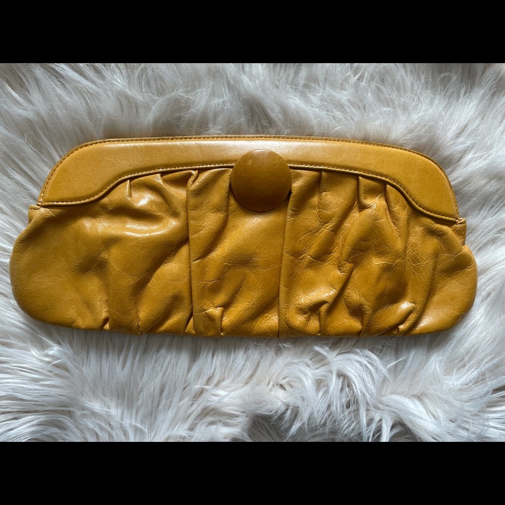 HOBO Clutch Mustard EUC